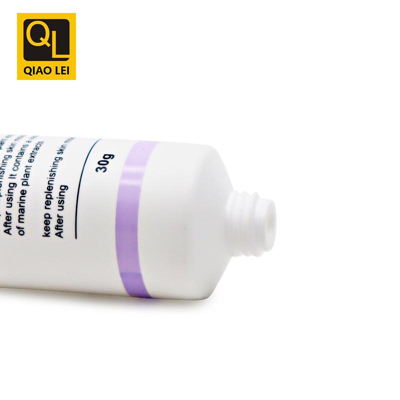 25 tube diameter, white hose, black clamshell