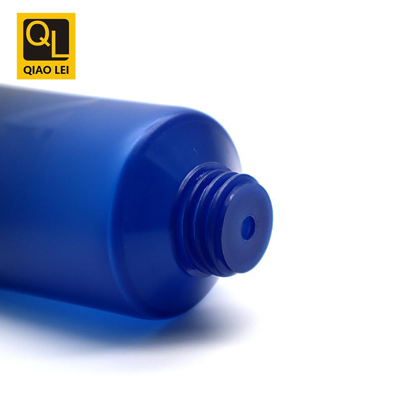 40 tube diameter, dark blue gradient hose, gold screw cap