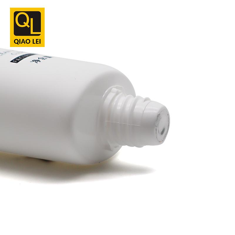 40 tube diameter, white hose, black square flat cover